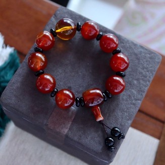 Natural Agate Bracelet Tibetan Style Feng Shui Bracelet 16mm Antique Carnelian Golden Amber Bracelet Buddha Beads Bracelet Reiki Healing Spiritual Meditation Ornament for Prosperity Luck Well-Being