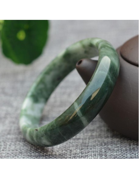 Pure Jade Bangle Bracelet - Healing & Protecting