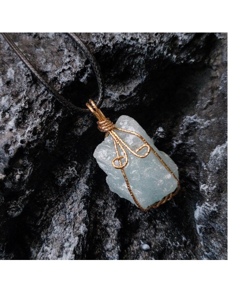 Raw Aquamarine Stone Pendant Necklace