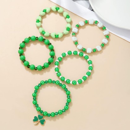 Cute Wooden Beads Bracelet Set Handmade Dwarf Hat Irish Shamrock Wooden Green Clover Strecth Bracelets